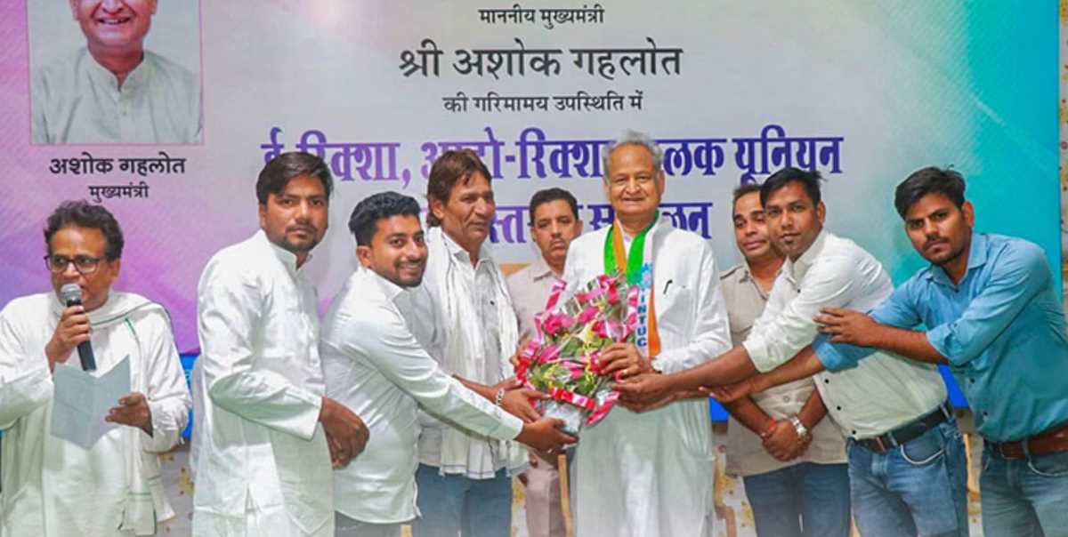 मुख्यमंत्री गहलोत से ऑटो एवं ई-रिक्शा चालकों की मुलाकात